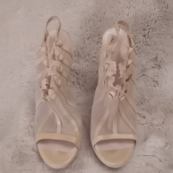 Nina Ricci Rare Italian Leather and Mesh w Ruffled Lace Victorian Button… - Picture 7 of 13